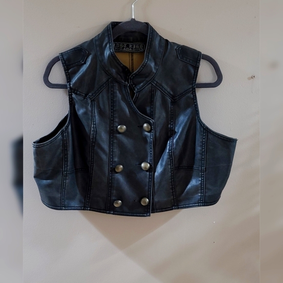 last kiss Jackets & Blazers - 🧨5/$40 Faux Leather vest